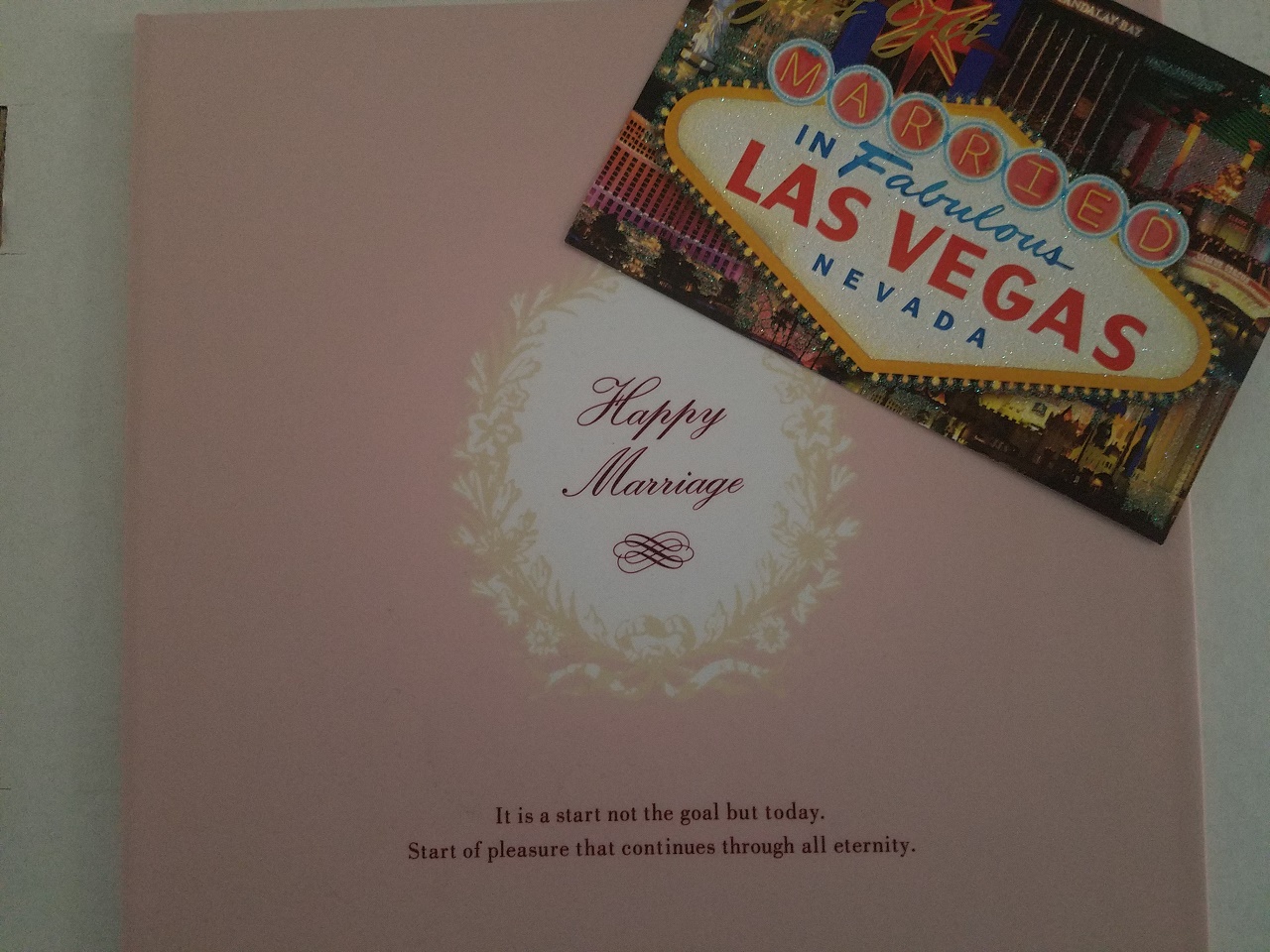 Vegas-Baby-Folio-and-postcards