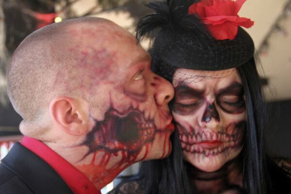 ZOMBIE CHARACTER PHOTO TOUR