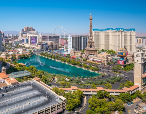 The Eiffel Tower in Las Vegas - Do Vegas Deals