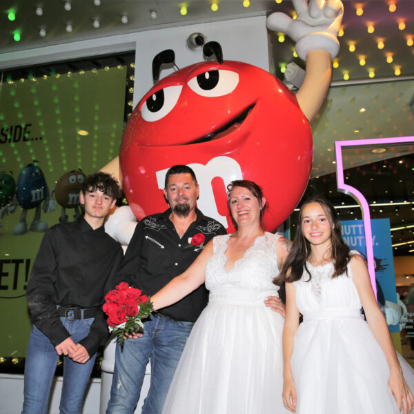 M & M World Wedding Ceremony or Renewal of Vows