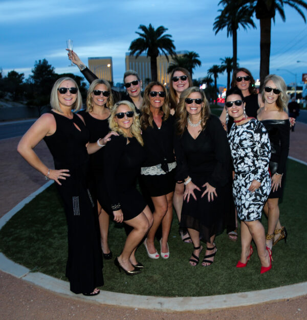 CORPORATE FUN PHOTO TOUR
