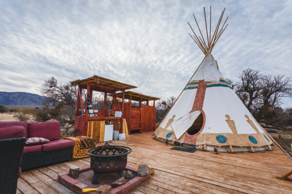 Western Wedding Saloon Chapel And Overnight Ranch Stay