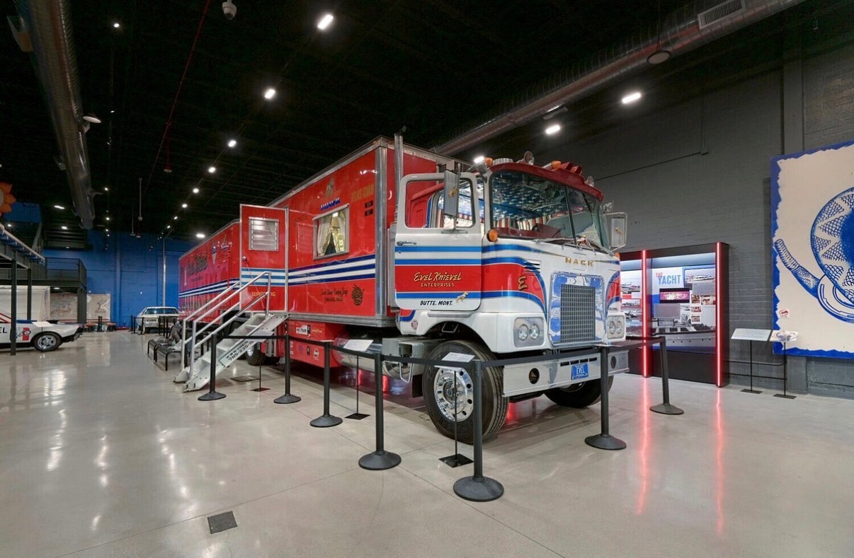 Evel Knievel Ceremony Experience - Image 6