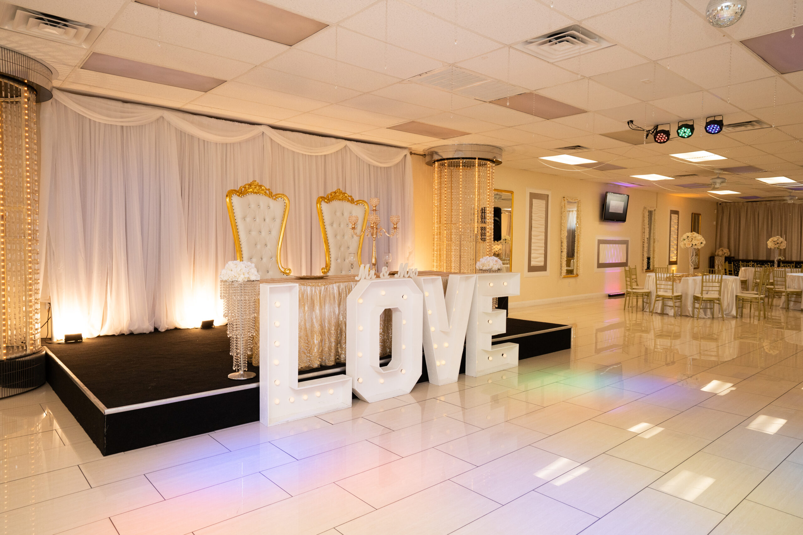 Crystal Hall Micro wedding package